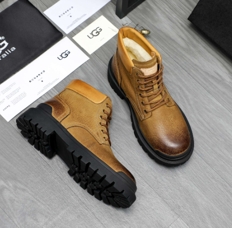 UGG Men's Leather Lace-Up Boot — Tan