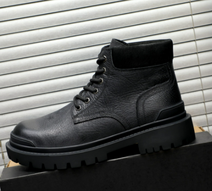 UGG Men's Leather Lace-Up Boot — Black