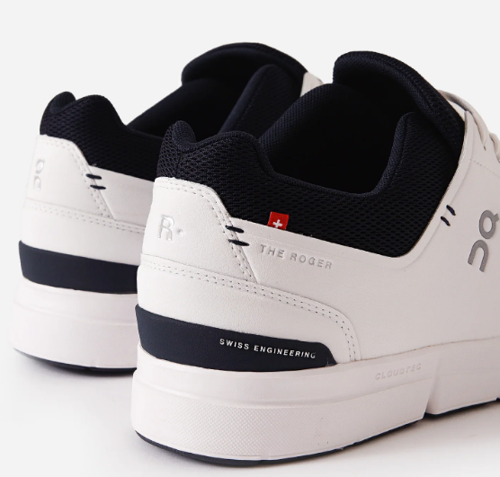 On THE ROGER Advantage Men's Sneaker