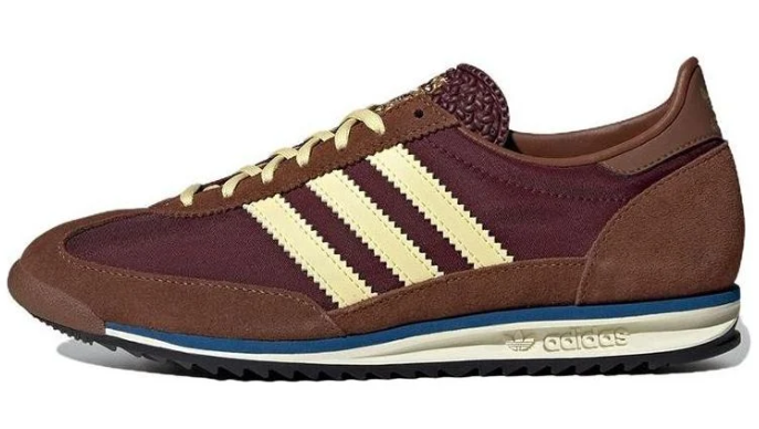 Adidas Handball Spezial 'Earth Strata / Off White / Gum' – Women's