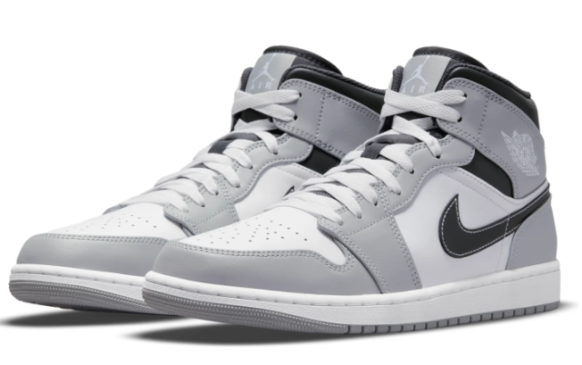 Air Jordan 1 Mid 'Light Smoke Grey' 554724-078