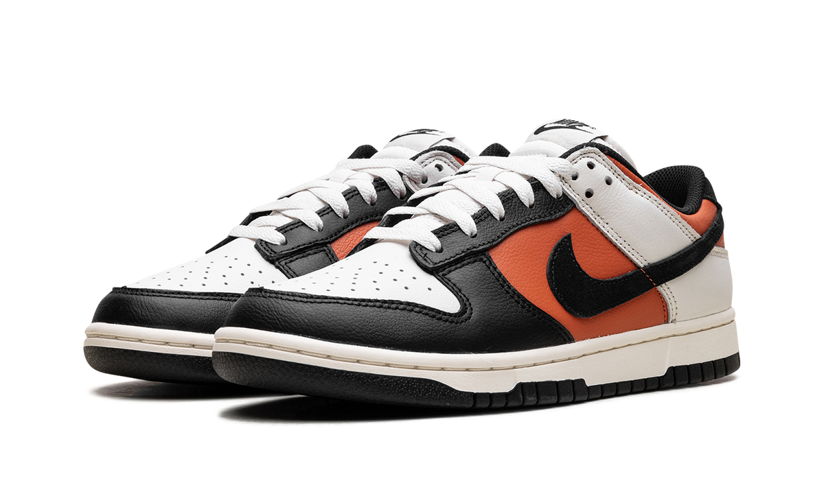 Dunk Low "Vintage Coral" HQ4988 030